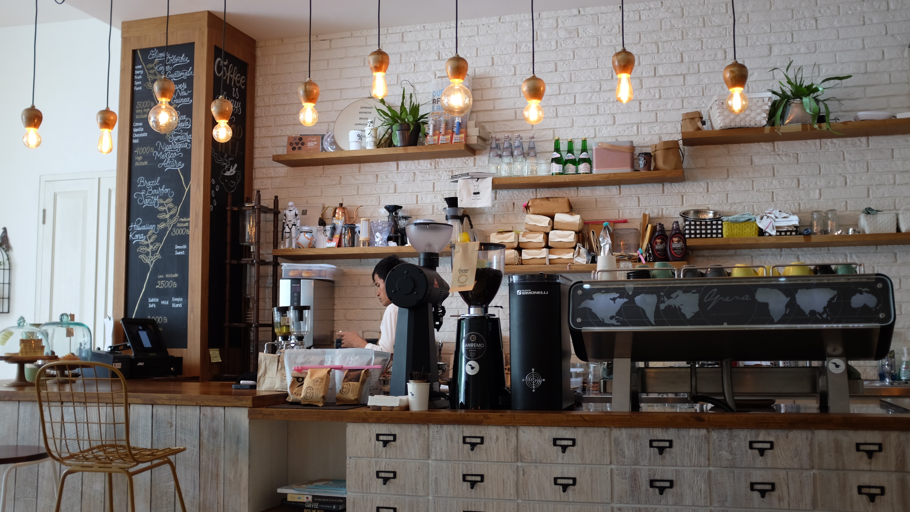 https://tempekipdeco.boxandco.com/wp-content/uploads/2018/05/nafinia-putra-59655-unsplash.jpg
